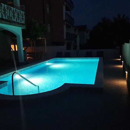 Villa Ferias Trogir Exterior photo